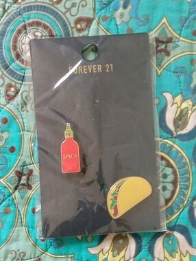 Forever 21 Yellow Taco & Red Spicy Sauce Enamel Pin Set
